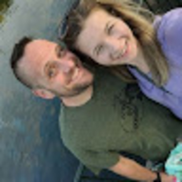 Meet your Posher, Sara - Picture 1 of 1